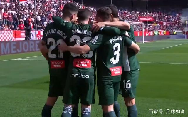 包含关键一战再现！劲旅相互拼杀赛场上热闹非凡的词条