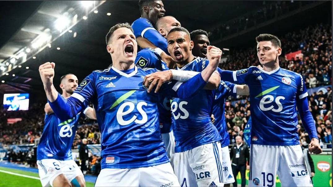 昂热球队坚韧不拔，法甲联赛争夺战愈发激烈的简单介绍