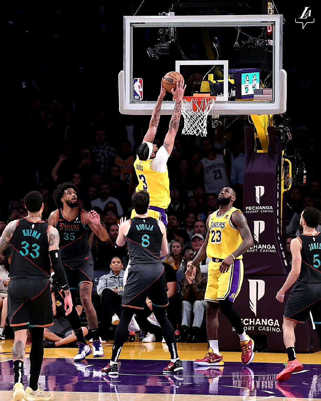 包含詹姆斯空砍分,率队逆转湖人的词条 包含詹姆斯空砍分,率队逆转湖人的词条