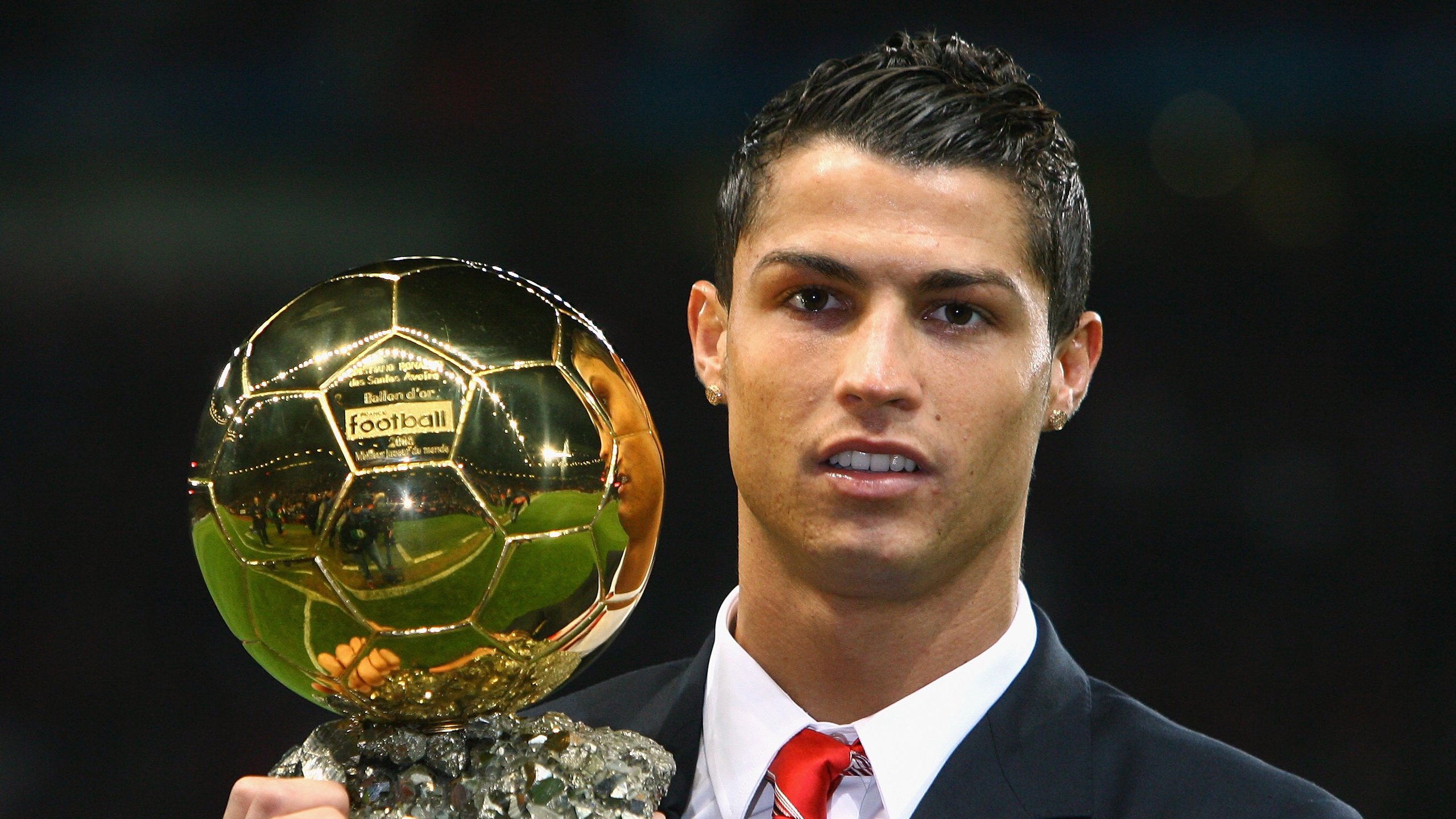 佩德里导演奇迹之夜,那不勒斯逆转巴拉圭,新王登基的关键先生