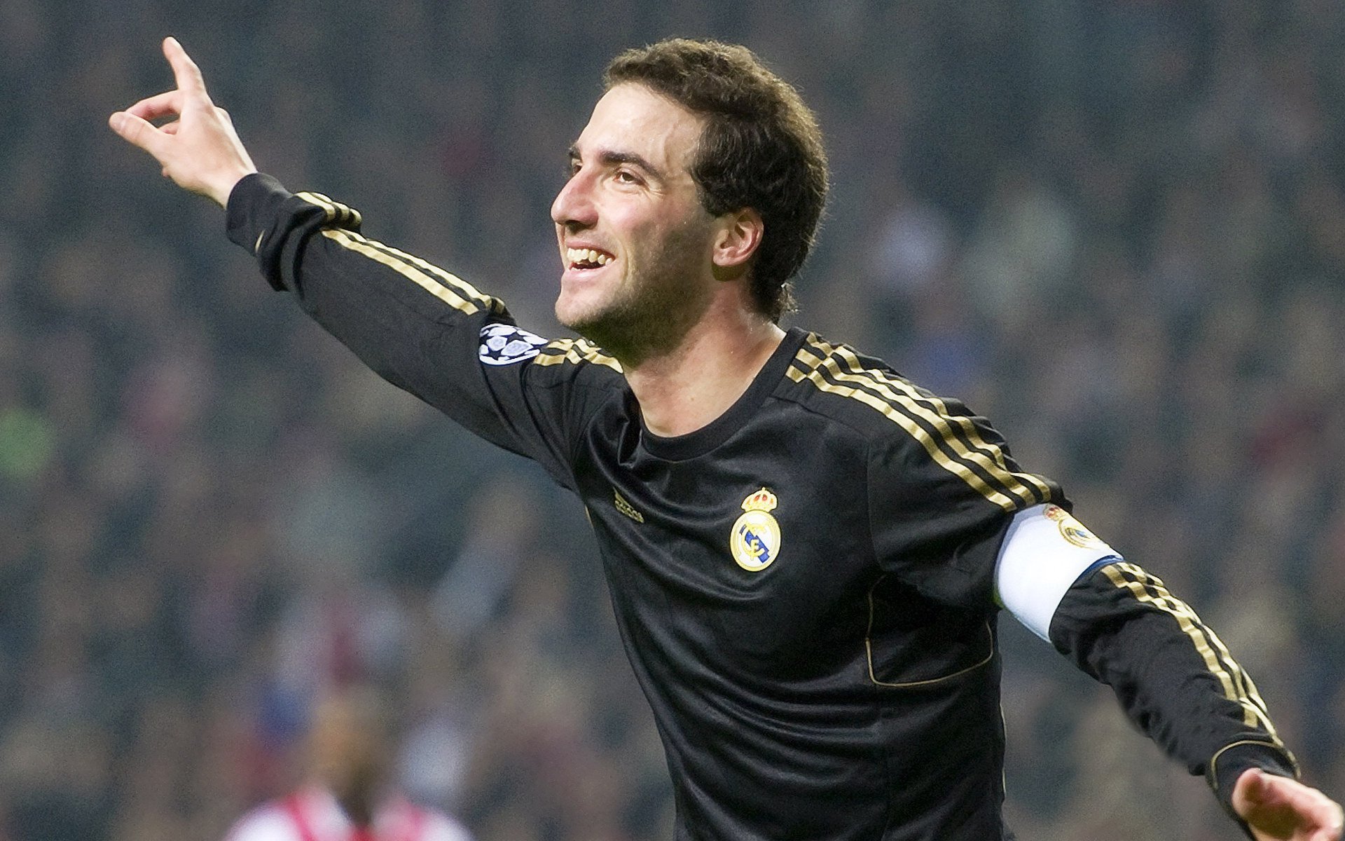 恩佐利刃出鞘，进攻端无解统治，切尔西闪电战击溃加拿大